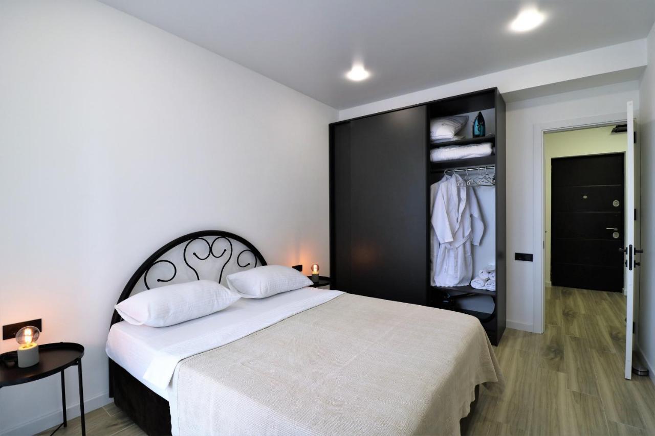 Ferienwohnung Twins Tower Tbilisi Exterior foto