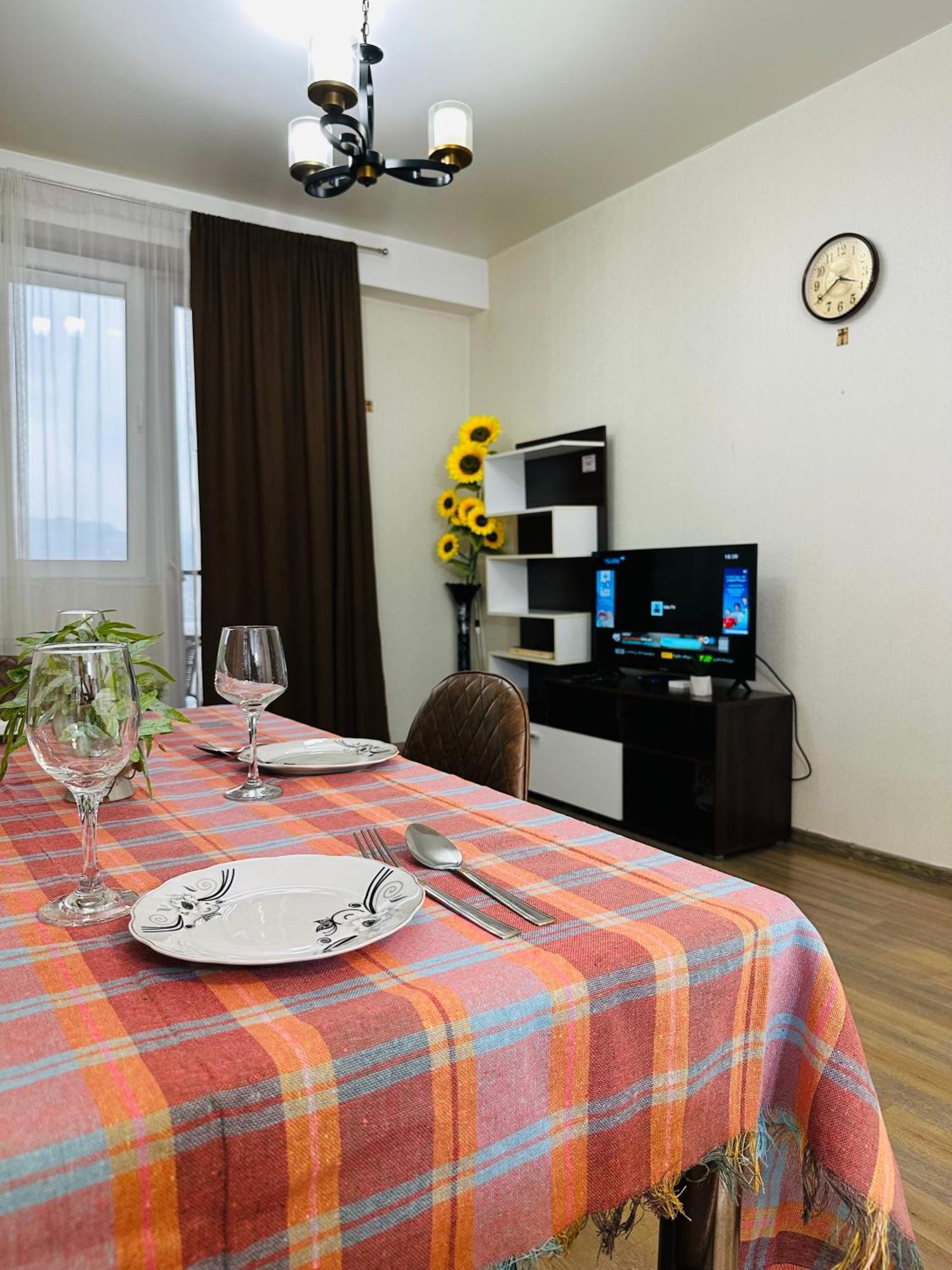 Ferienwohnung Twins Tower Tbilisi Exterior foto